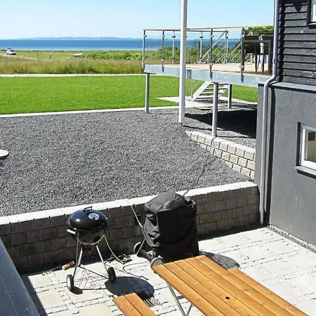 Egsmark Strand Sleeps 24 Pool Wifi * Ebeltoft